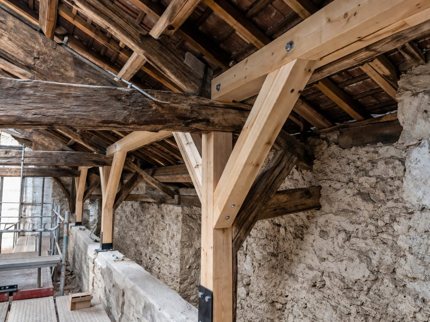 Renforcement de charpente traditionnelle à Agde (34300) – Intervention professionnelle sur toiture - Photo 01