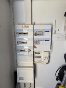 Installation de panneaux solaires en autoconsommation avec batterie virtuelle à Vaison-la-Romaine (84110) - photo 04